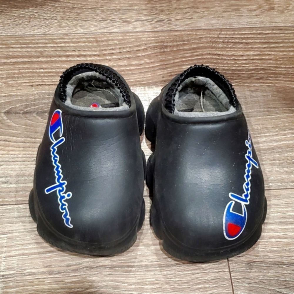 Baby Boy Champion Slippers Size 6 Kids Black Slip-On Slippers